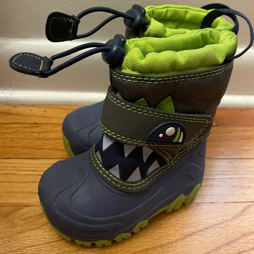 Cat & Jack Toddler Snow Boots- Size 5